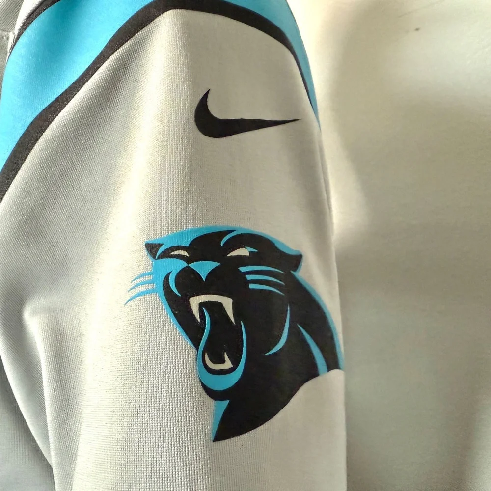NFL NIKE Carolina Panthers #22 McCaffrey Jersey (Size XL)